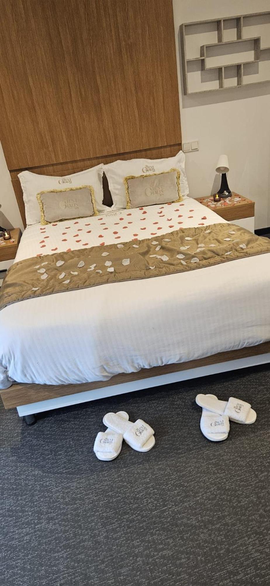 Guesthaus 1 Apartment Dudelange Bagian luar foto